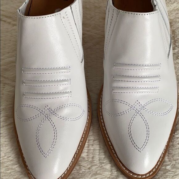 N.Y.L.A. Premium Santa Ana Slip-On Bootie - Picture 3 of 12